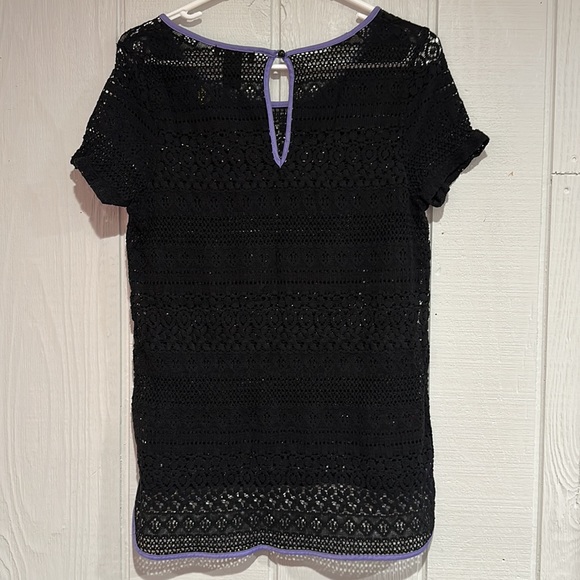 Signature Studio Top - Picture 2 of 6